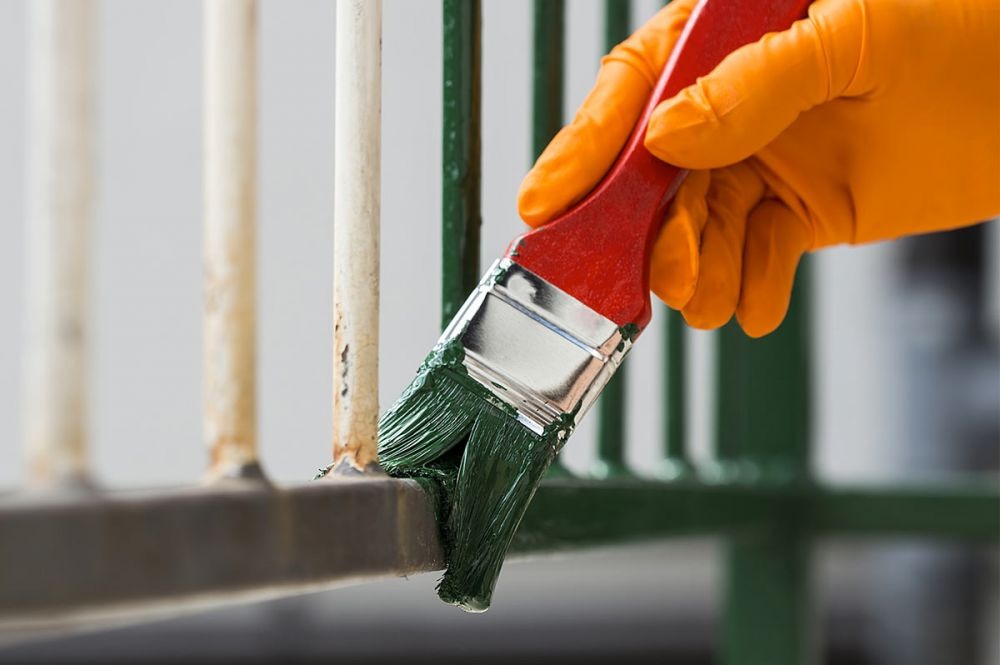 Покрасить металлическую поверхность