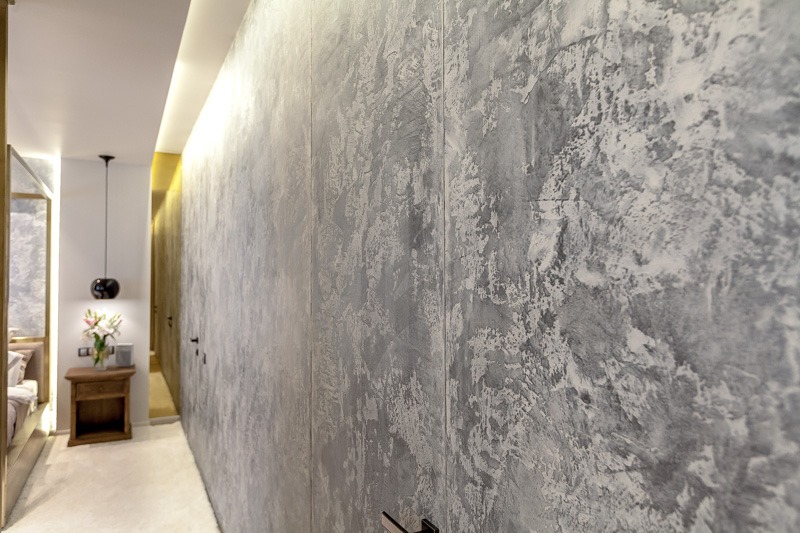 Декорировать стены